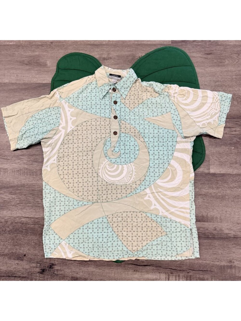 Manuhealii Mens Medium Tan Mint Green Short Sleeve Pullover Aloha Shirt